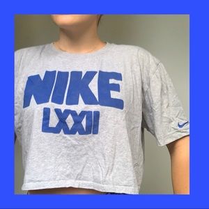 🤖 vintage Nike reworked crop top 🤖